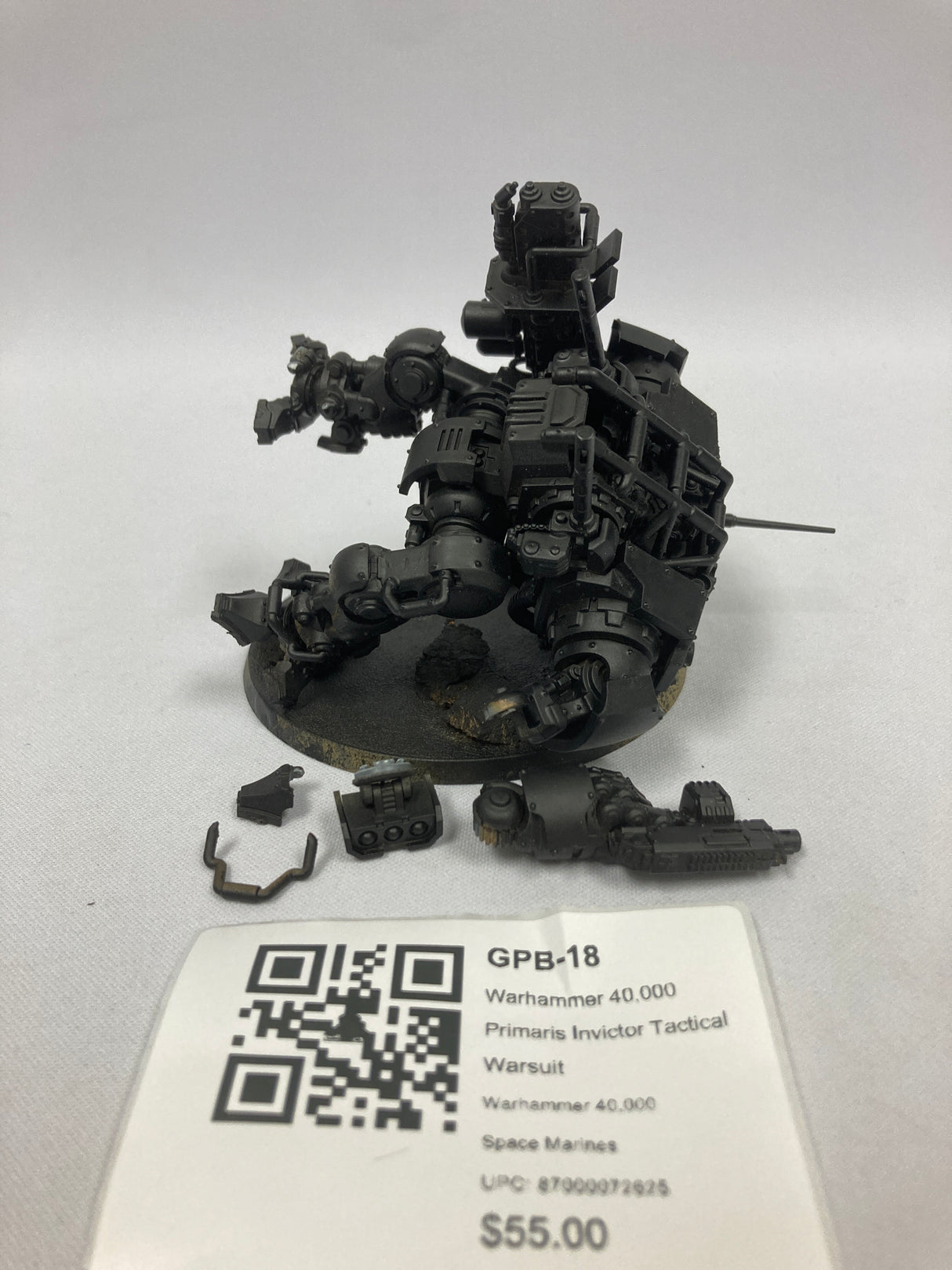 Warhammer 40,000 Primaris Invictor Tactical Warsuit GPB-18