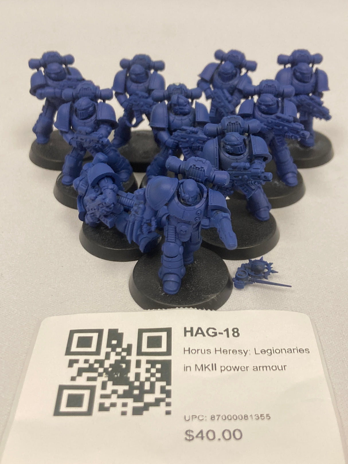 Horus Heresy: Legionaries in MKII power armour HAG-18