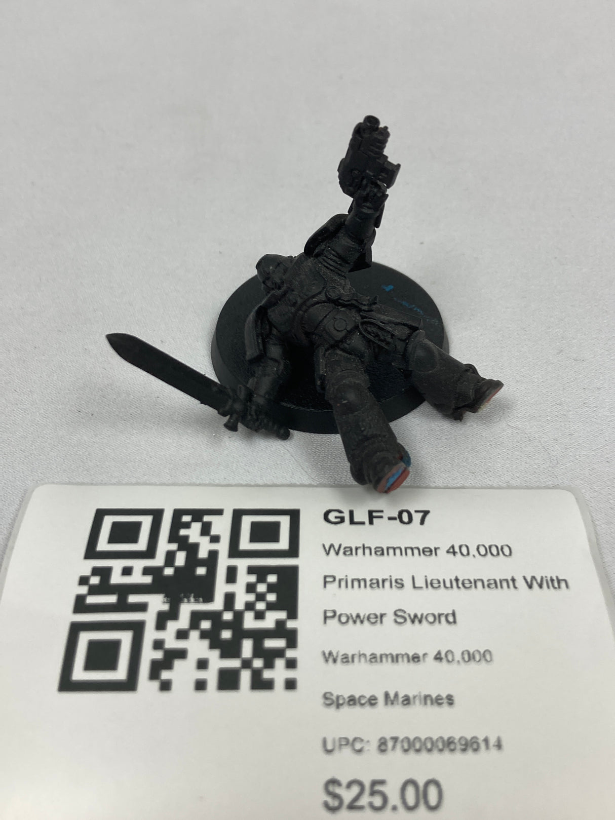 Warhammer 40,000 Primaris Lieutenant With Power Sword GLF-07