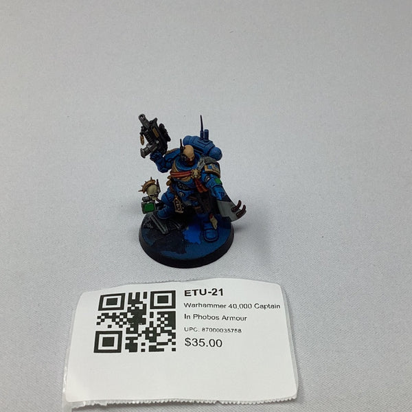 Warhammer 40,000 Captain In Phobos Armour ETU-21