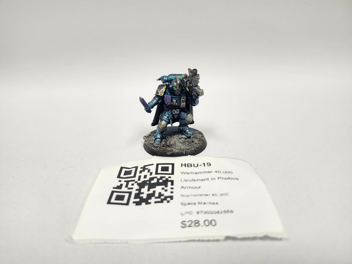 Warhammer 40,000 Lieutenant in Phobos Armour HBU-19