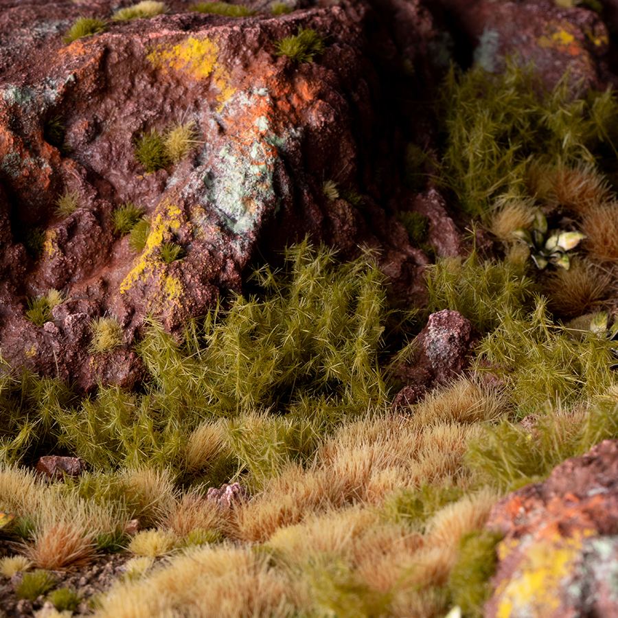 Spikey Green - diorama
