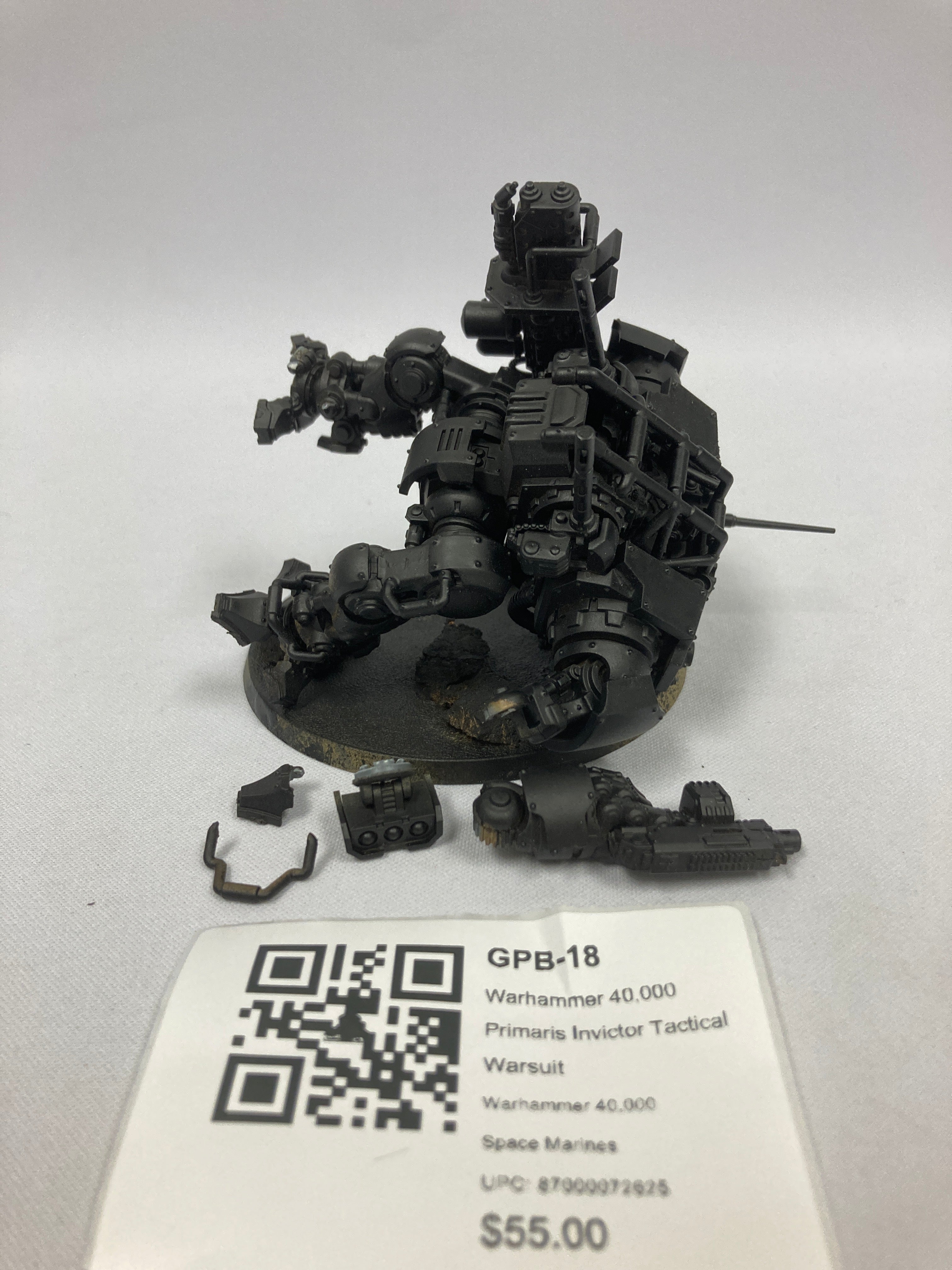 Warhammer 40,000 Primaris Invictor Tactical Warsuit GPB-18