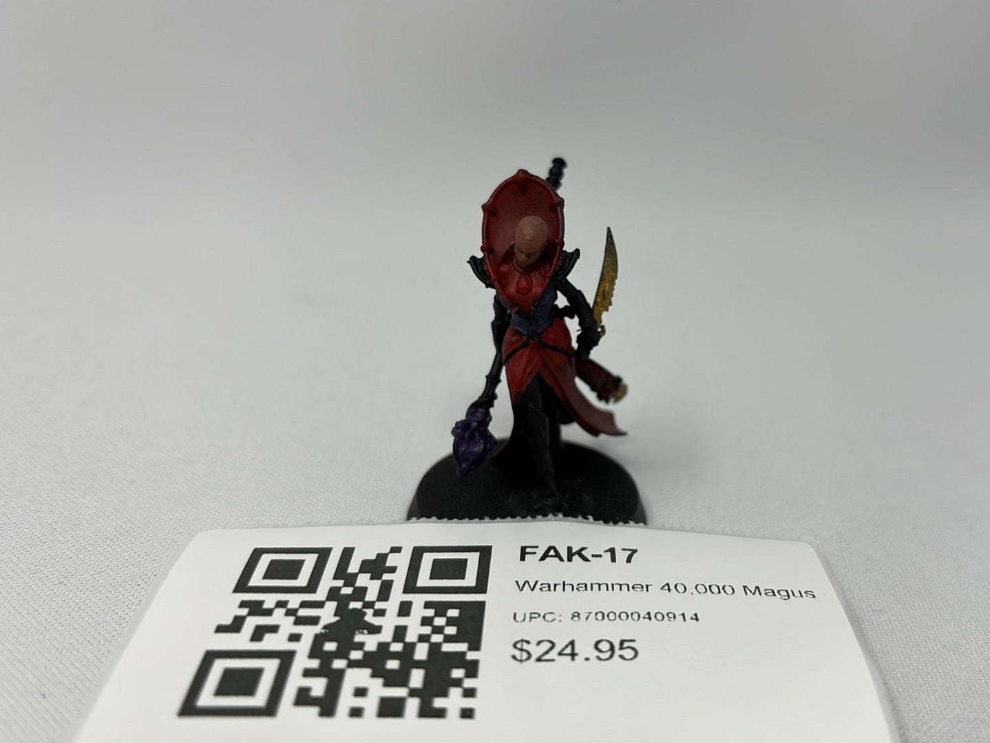 Warhammer 40,000 Magus FAK-17