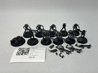 Warhammer 40,000 Necron Warriors FMG-24