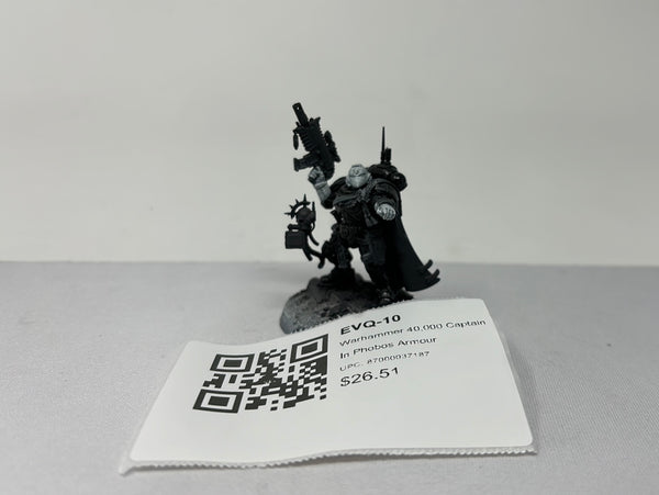 Warhammer 40,000 Captain In Phobos Armour EVQ-10