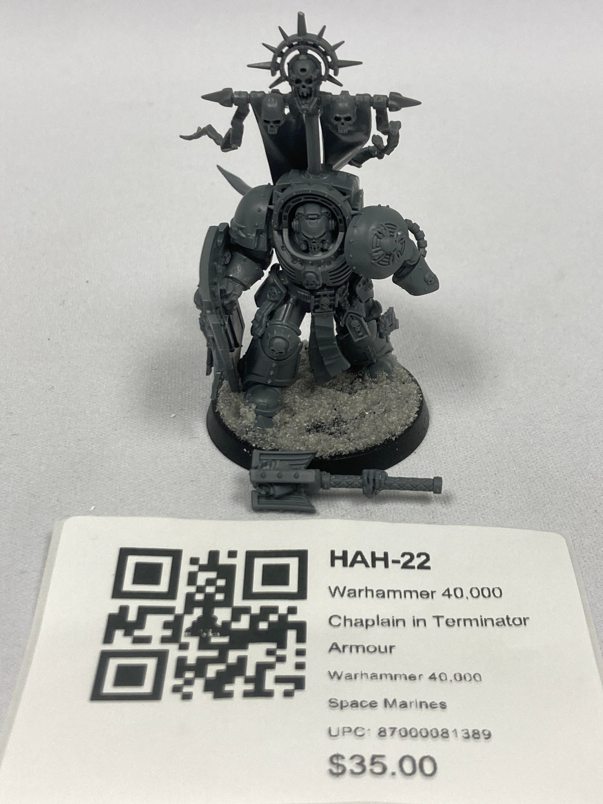 Warhammer 40,000 Chaplain in Terminator Armour HAH-22