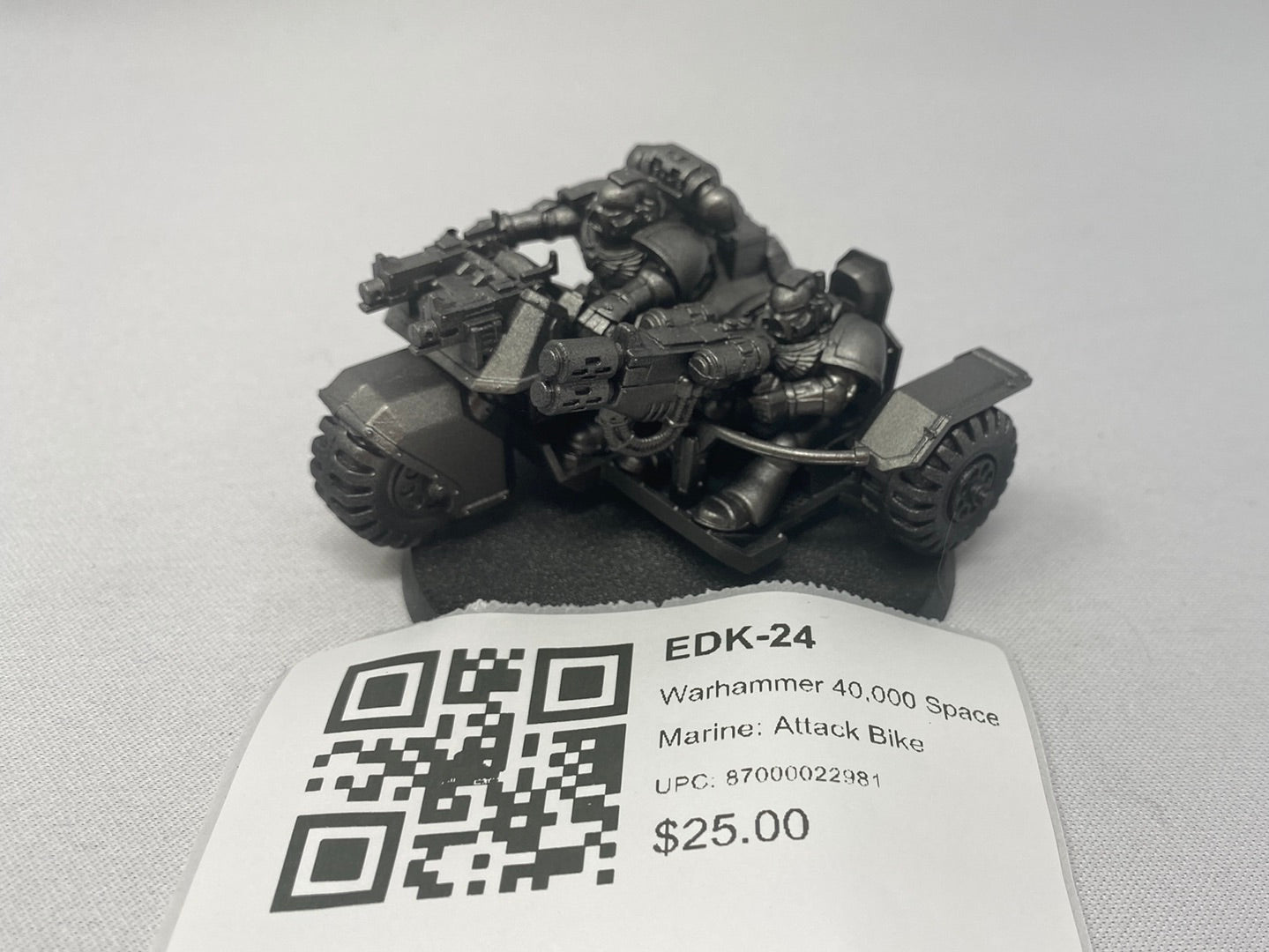Warhammer 40,000 Space Marine: Attack Bike EDK-24