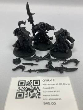 Warhammer 40,000 Allarus Custodians GYR-18