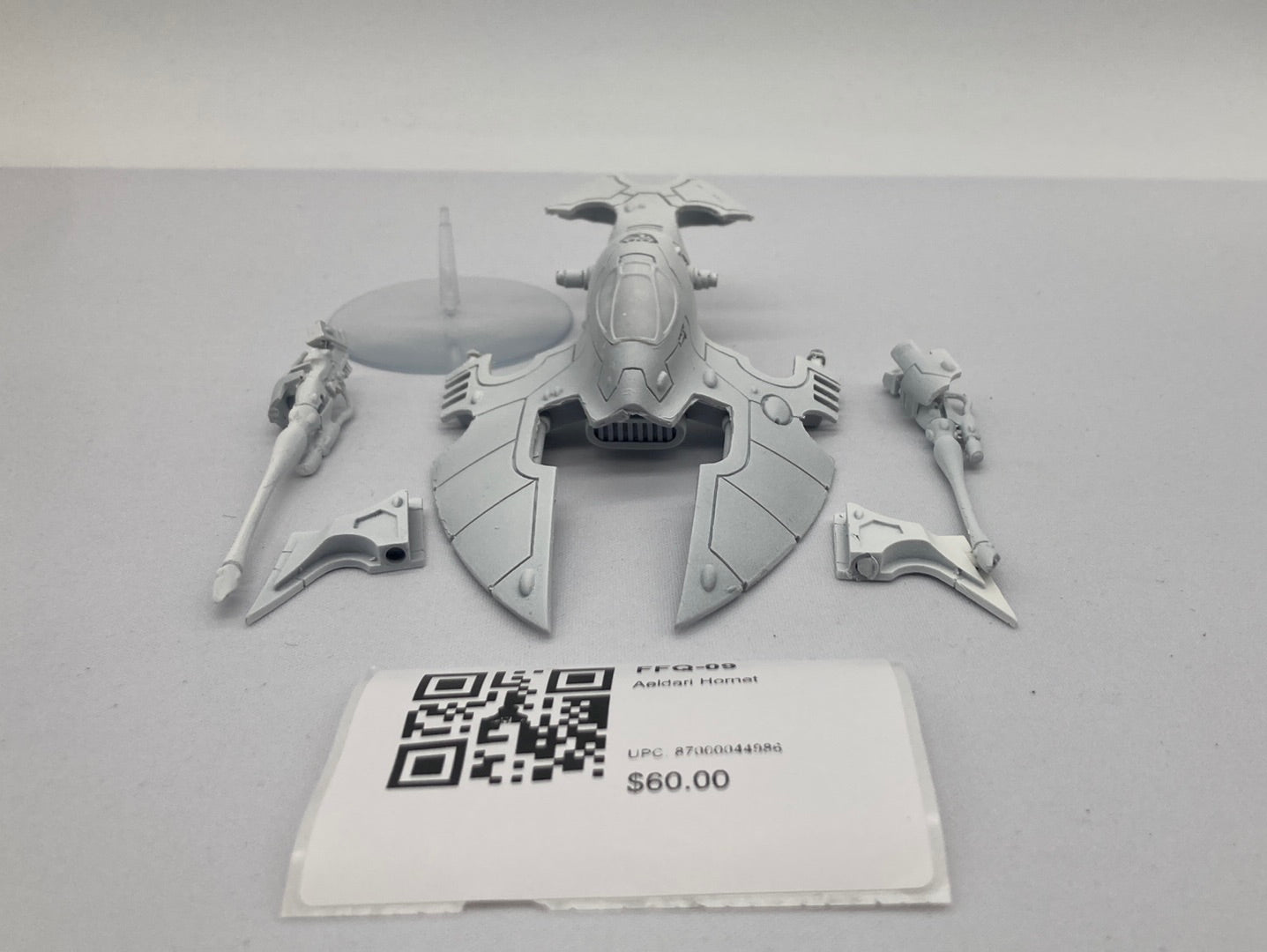 Aeldari Hornet FFQ-09