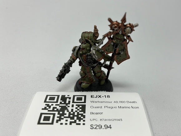 Warhammer 40,000 Death Guard: Plague Marine Icon Bearer EJX-18