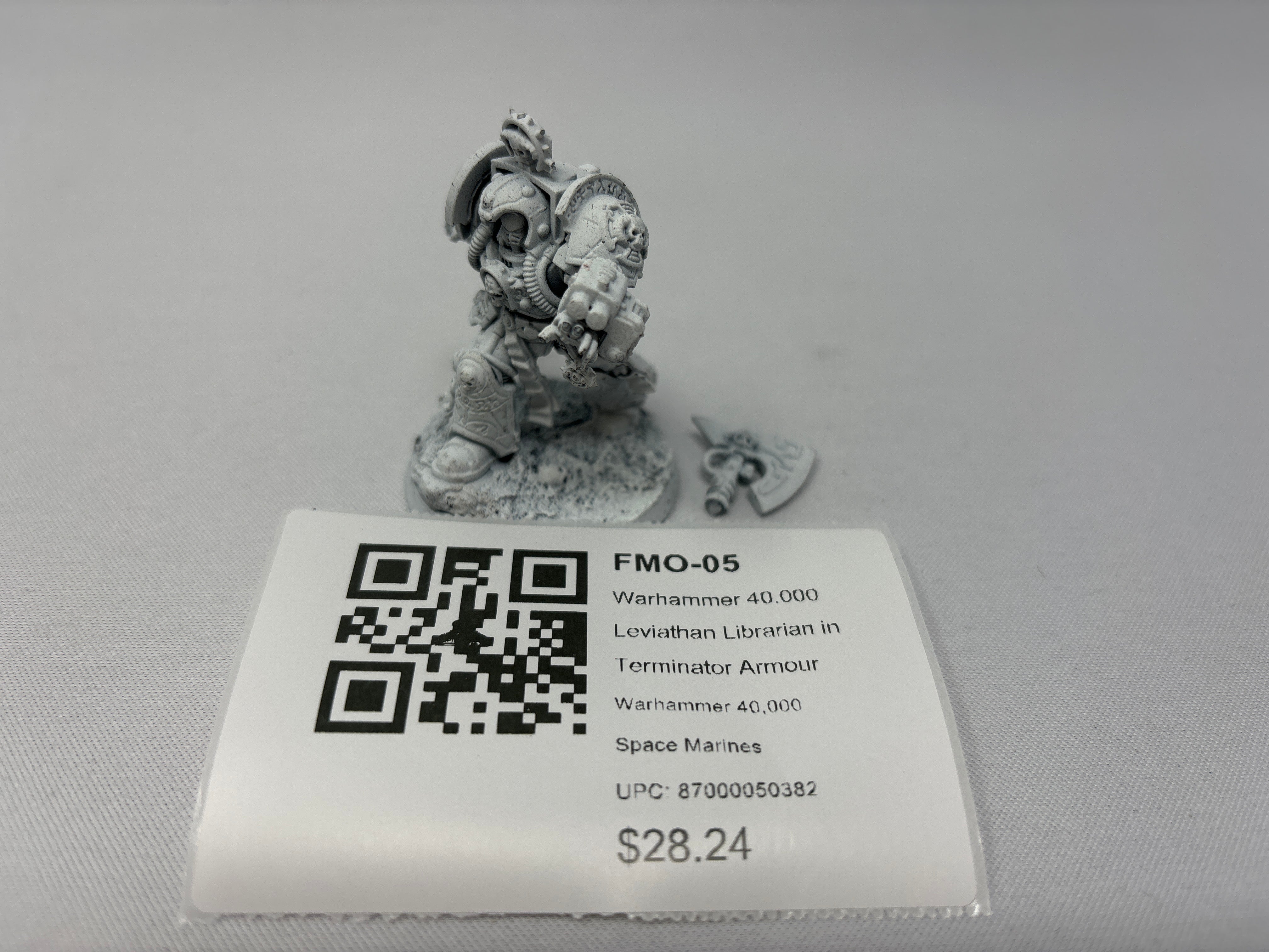 Warhammer 40,000 Leviathan Librarian in Terminator Armour FMO-05