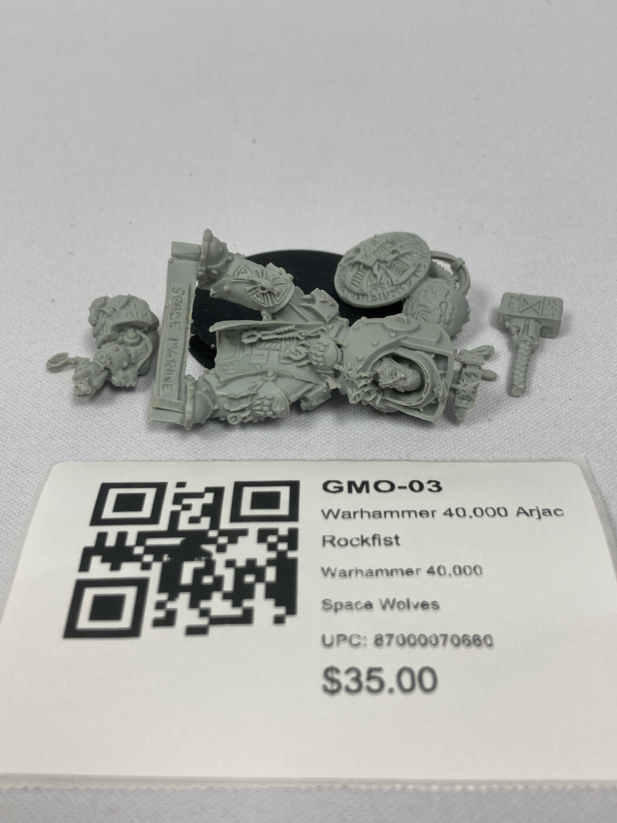 Warhammer 40,000 Arjac Rockfist GMO-03