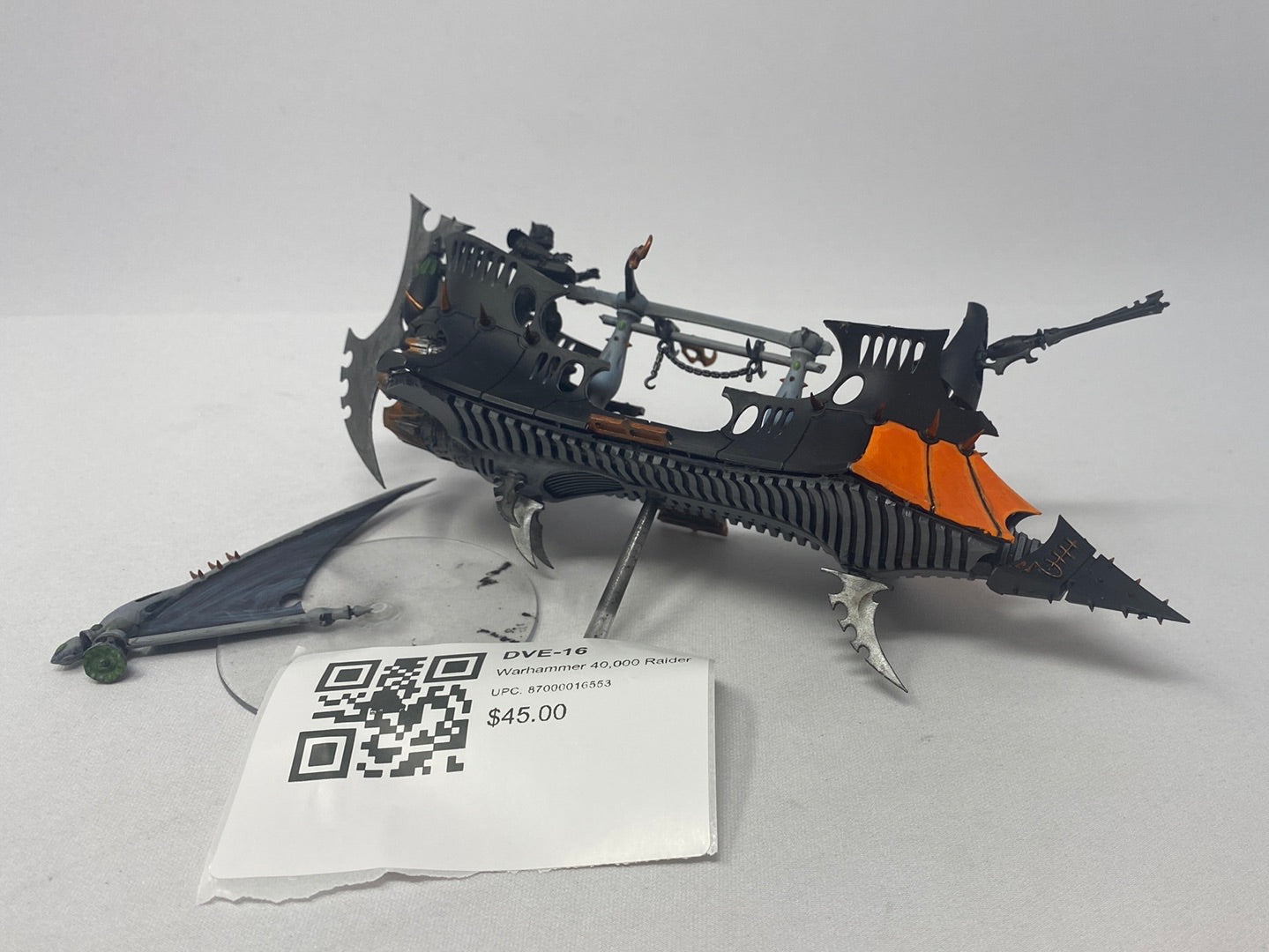 Warhammer 40,000 Raider DVE-16
