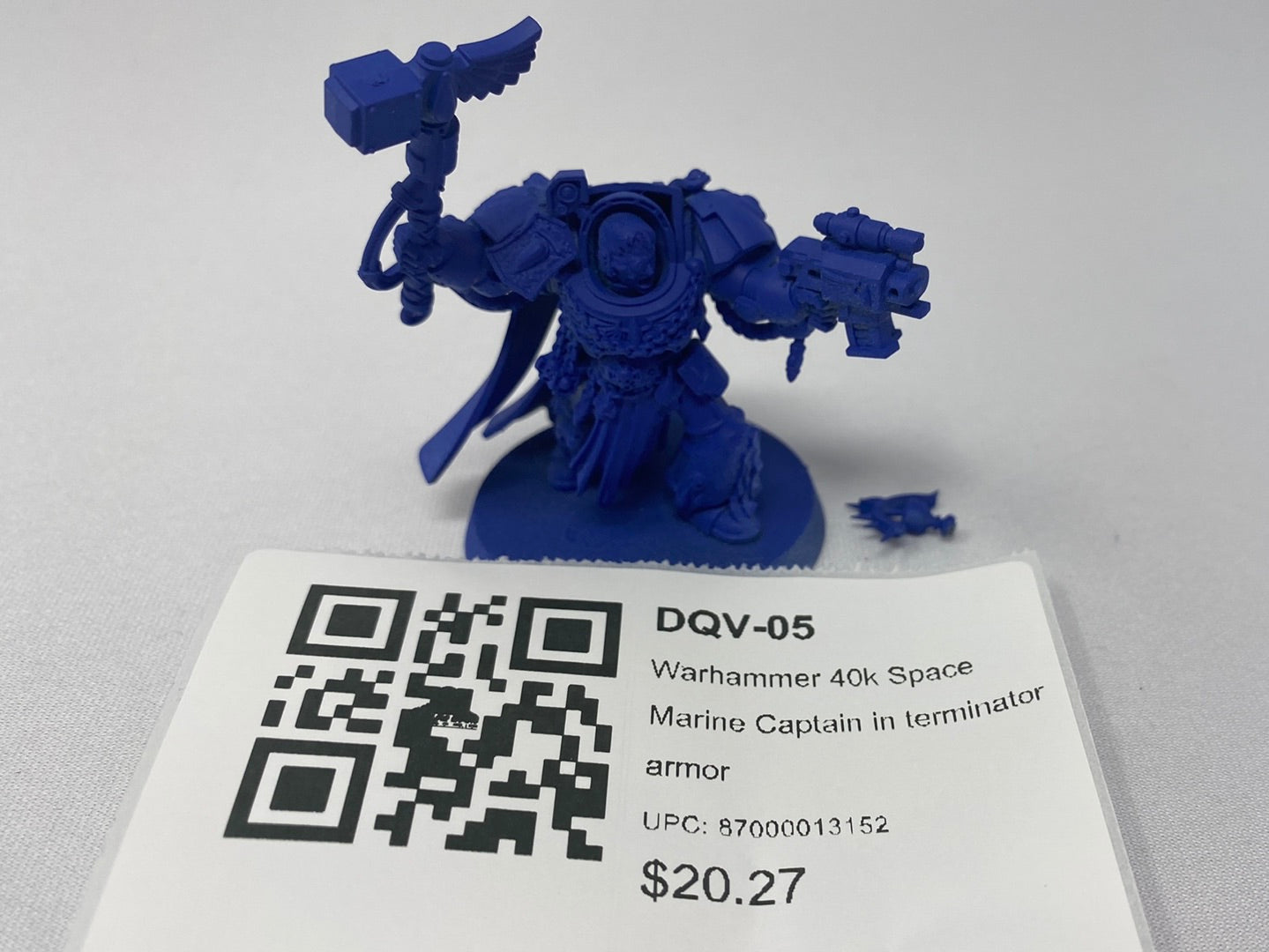 Warhammer 40k Space Marine Captain in terminator armor DQV-05