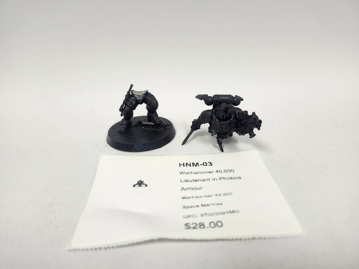 Warhammer 40,000 Lieutenant in Phobos Armour HNM-03