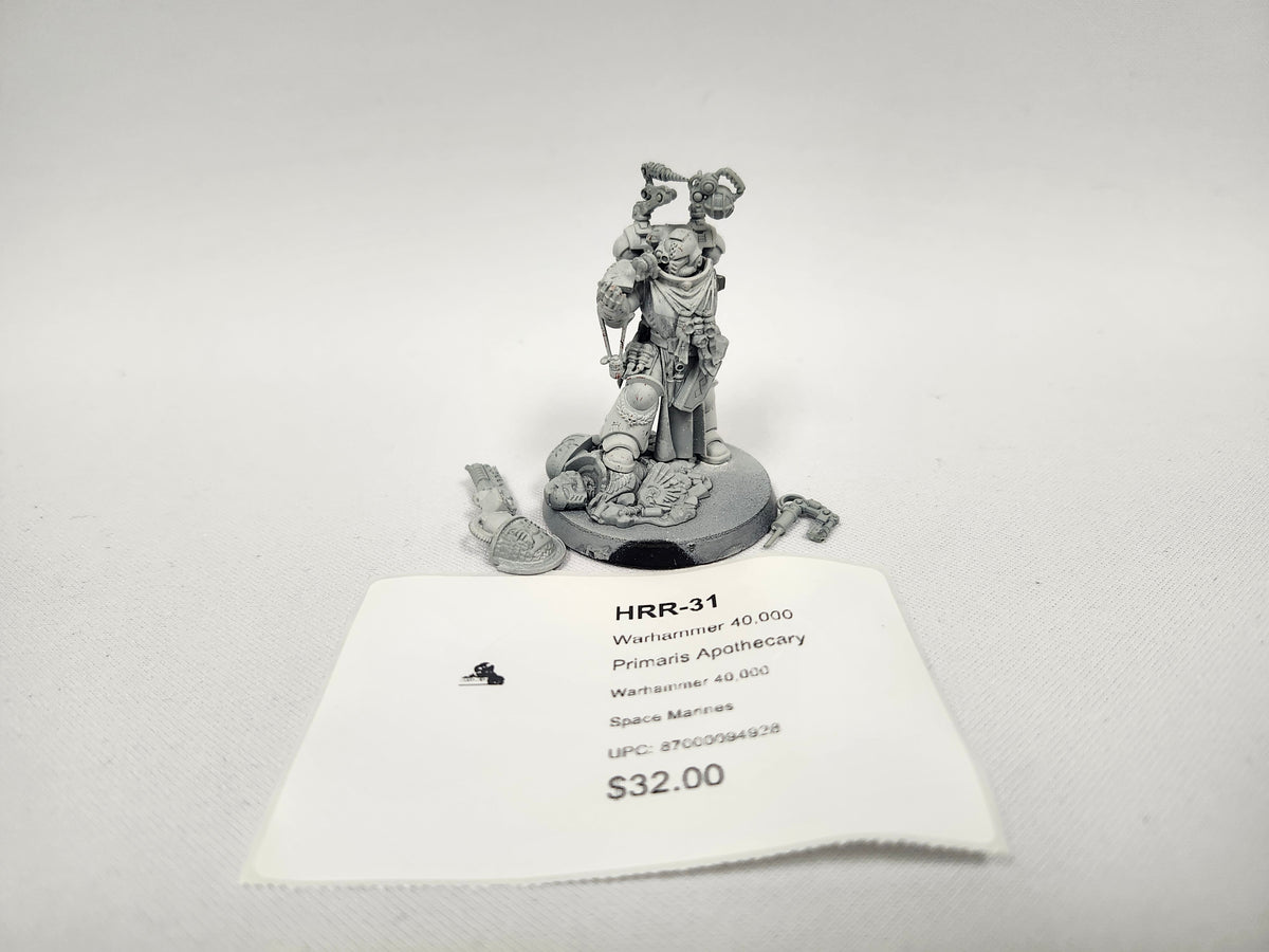 Warhammer 40,000 Primaris Apothecary HRR-31