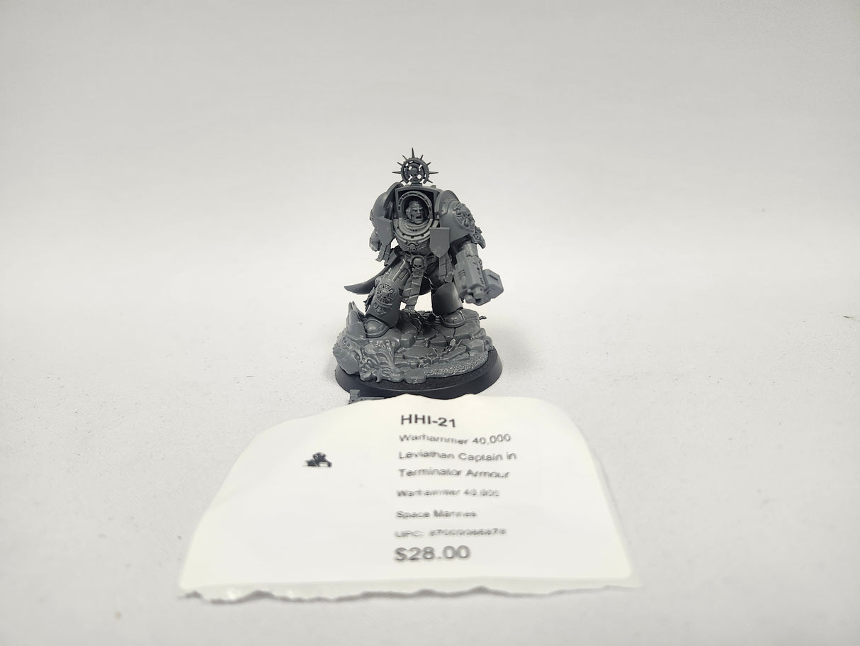 Warhammer 40,000 Leviathan Captain in Terminator Armour HHI-21