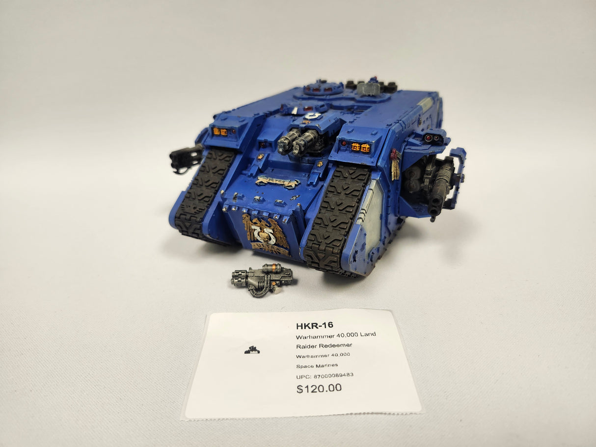 Warhammer 40,000 Land Raider Redeemer HKR-16