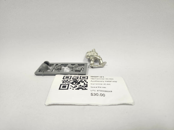 Warhammer 40,000 Apothecary metal oop HGP-21