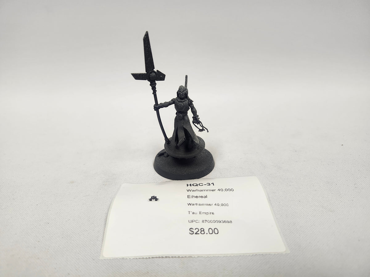 Warhammer 40,000 Ethereal HQC-31