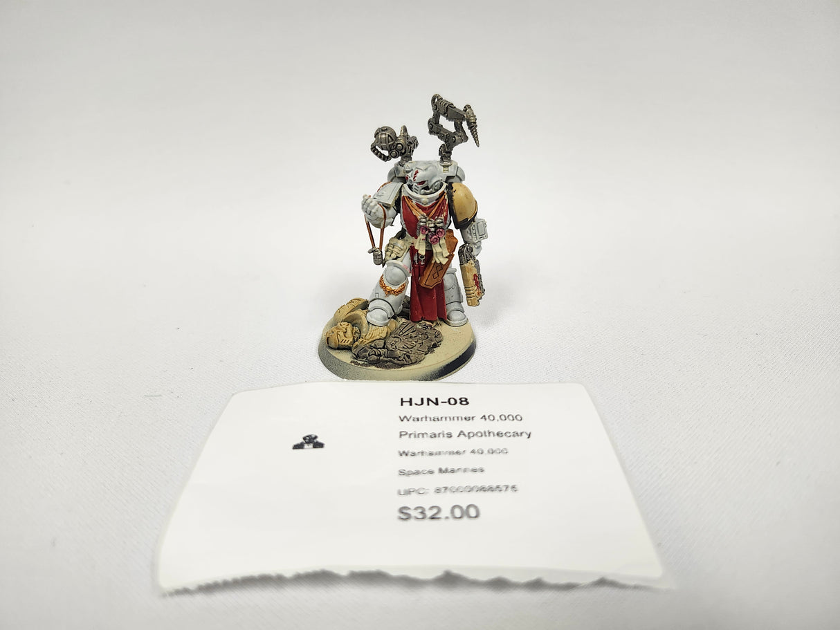 Warhammer 40,000 Primaris Apothecary HJN-08