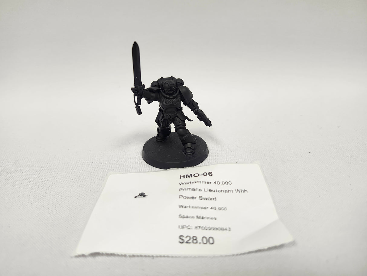 Warhammer 40,000 Primaris Lieutenant With Power Sword HMO-06