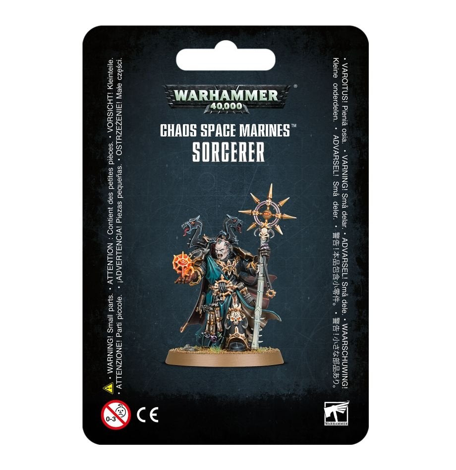 A painted Chaos Space Marines Sorcerer miniature is displayed on a dark backing card, holding a tall staff with a spiked sun emblem and a glowing orange object. The card reads “WARHAMMER 40,000,” “CHAOS SPACE MARINES” and “SORCERER.”