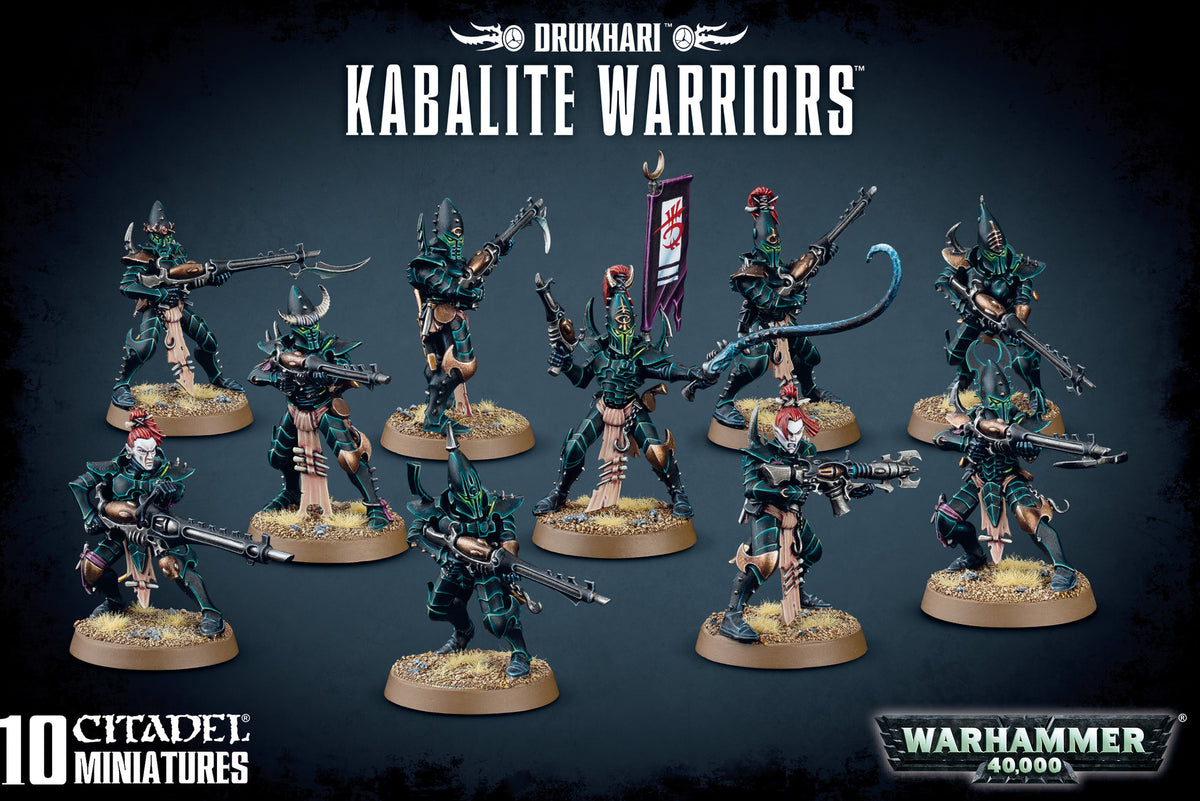 Box art showing ten armed Kabalite Warrior miniatures in dark armor with teal highlights, posed on round sandy bases; one carries a tall purple banner. The text reads “DRUKHARI,” “KABALITE WARRIORS,” and “10 CITADEL MINIATURES.”